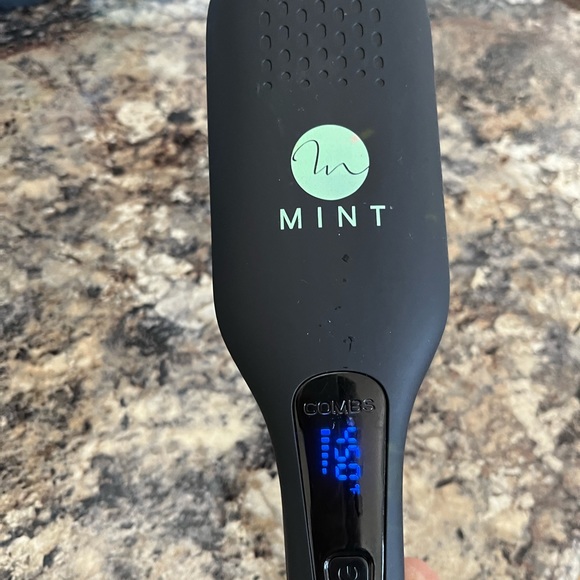 MINT LCD Professional series Ionic Hair Straightener for fine to medium hair - Picture 7 of 15